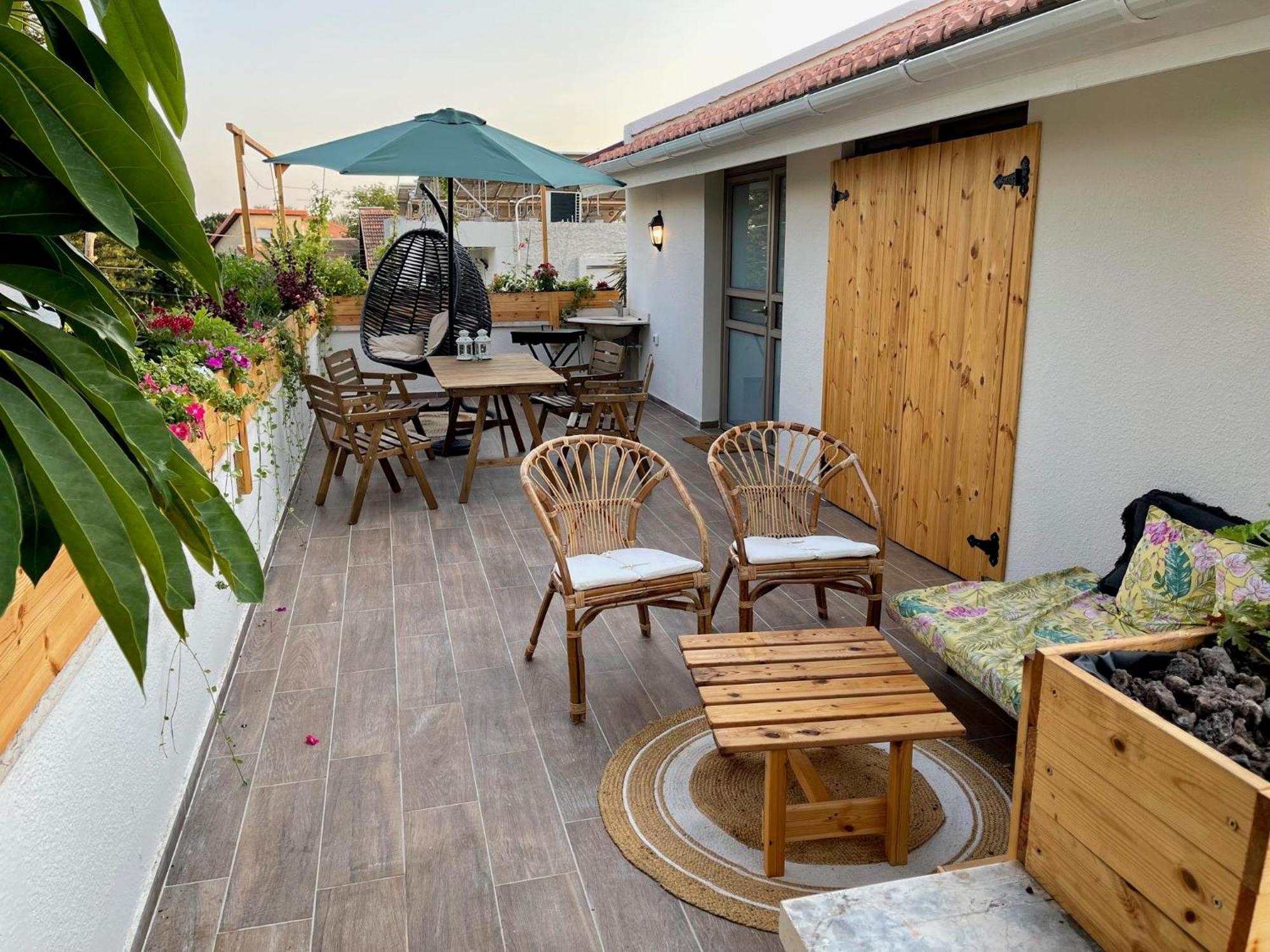 Bar-On Vacation Resort - Nature, Culture, Tours & Tastes Near Nahariyya - בר-און ריזורט, בתי מפונים , טבע, תרבות, סיורים וקולינריה Ben 'Ammi Rum bild