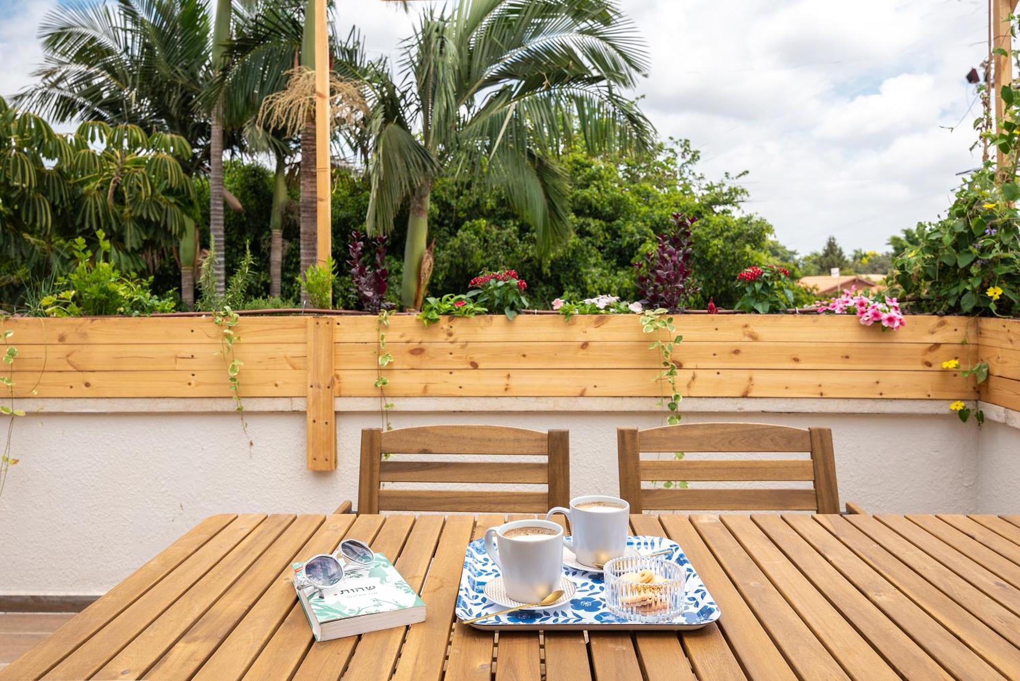 Bar-On Vacation Resort - Nature, Culture, Tours & Tastes Near Nahariyya - בר-און ריזורט, בתי מפונים , טבע, תרבות, סיורים וקולינריה Ben 'Ammi Rum bild