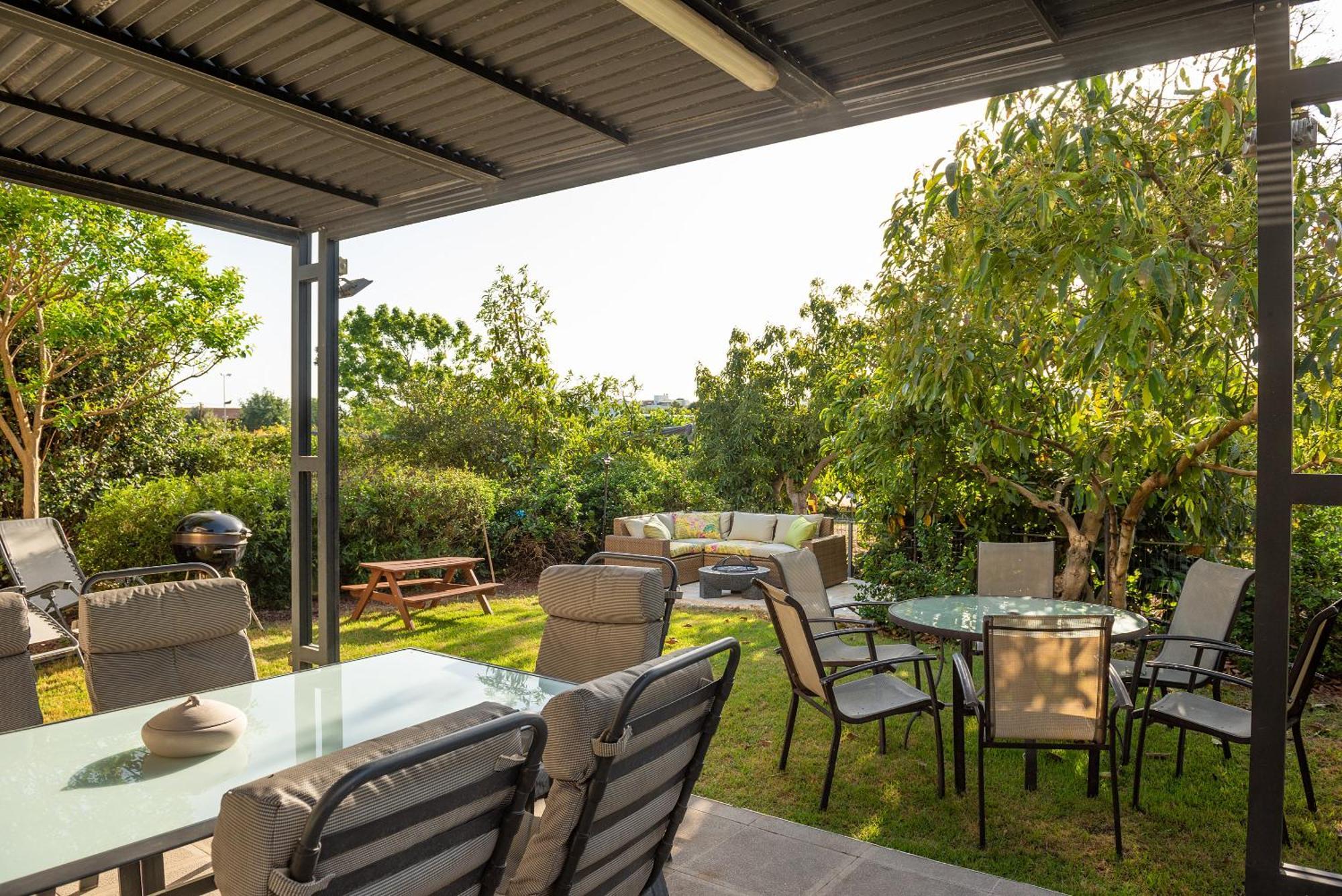 Bar-On Vacation Resort - Nature, Culture, Tours & Tastes Near Nahariyya - בר-און ריזורט, בתי מפונים , טבע, תרבות, סיורים וקולינריה Ben 'Ammi Rum bild