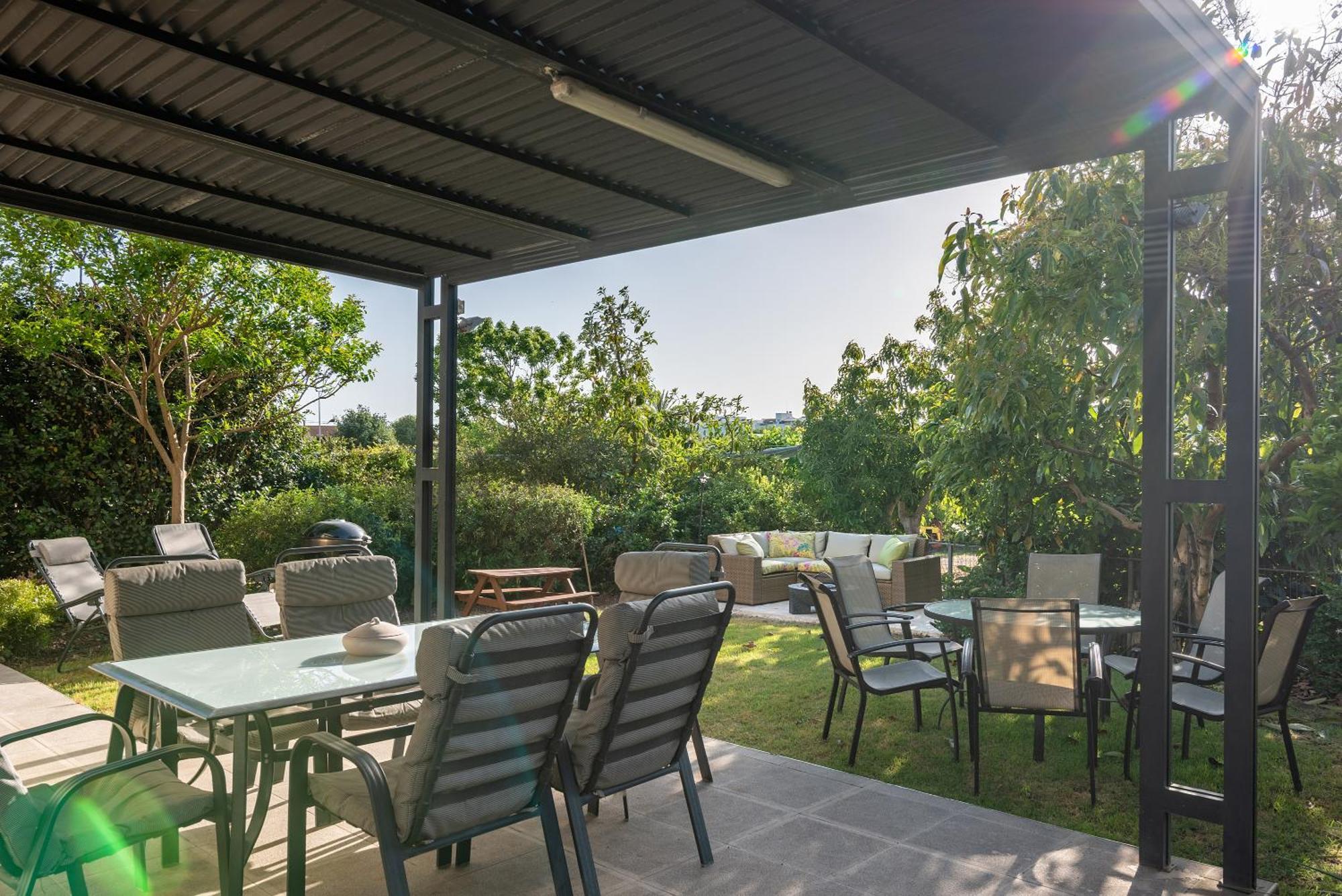 Bar-On Vacation Resort - Nature, Culture, Tours & Tastes Near Nahariyya - בר-און ריזורט, בתי מפונים , טבע, תרבות, סיורים וקולינריה Ben 'Ammi Rum bild