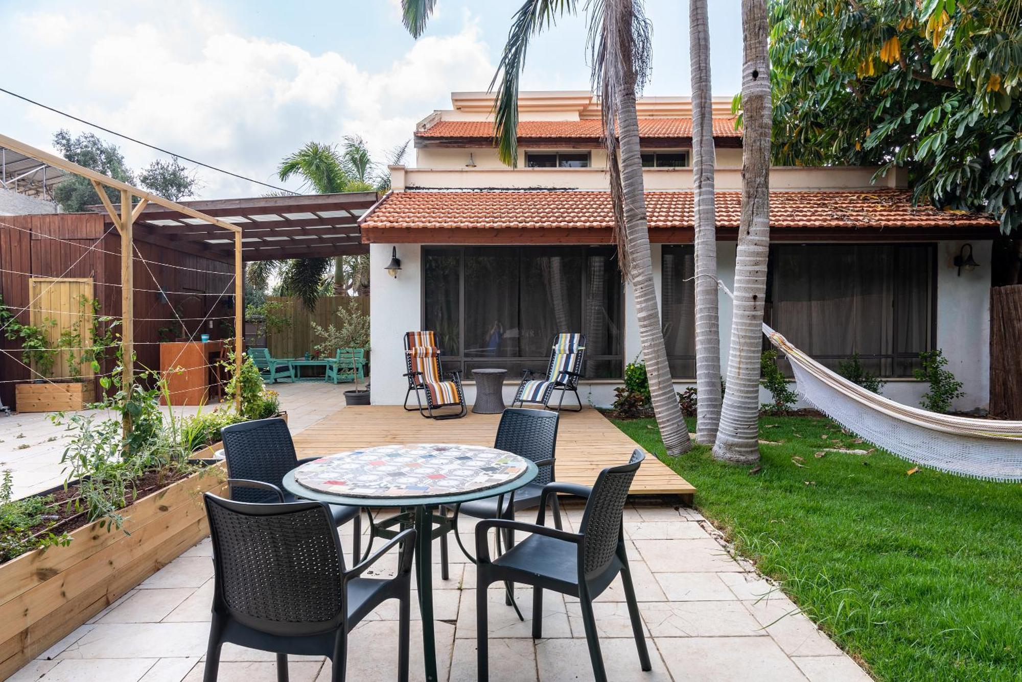 Bar-On Vacation Resort - Nature, Culture, Tours & Tastes Near Nahariyya - בר-און ריזורט, בתי מפונים , טבע, תרבות, סיורים וקולינריה Ben 'Ammi Rum bild